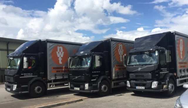😄 A Carpenter’s Best Friend! New World Timber is your go-to supplier for high-quality hardwood and softwood. Our fast delivery ensures you never have to pause your projects. Plus, we’re a small independent business, so every purchase supports local craftsmanship. 🛠️ Visit our website to see our full range of products! #SupportLocal #CarpentrySupplies #UKCraftsmen